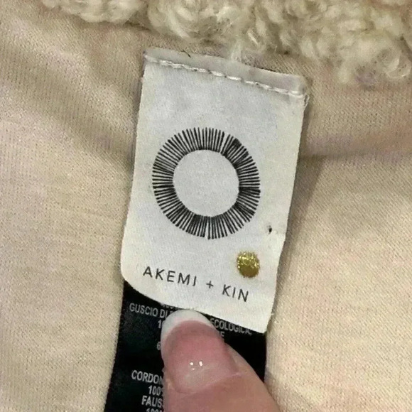 Akemi + Kin Anthropologie Women's Alonna Cream Sherpa Vest One Size Faux Fur - Picture 3 of 4